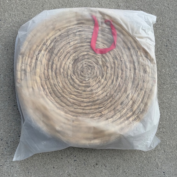 Archery Targets for Backyard 20 Inch Traditional Hand-Made Round Straw - Picture 2 of 4